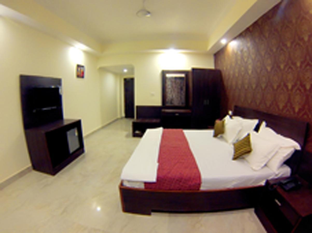 Anurag Hotel Катра Экстерьер фото